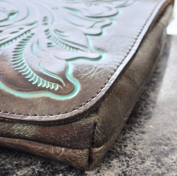 Patricia Nash Turquoise Leather Crossbody Bag - Picture 7 of 11